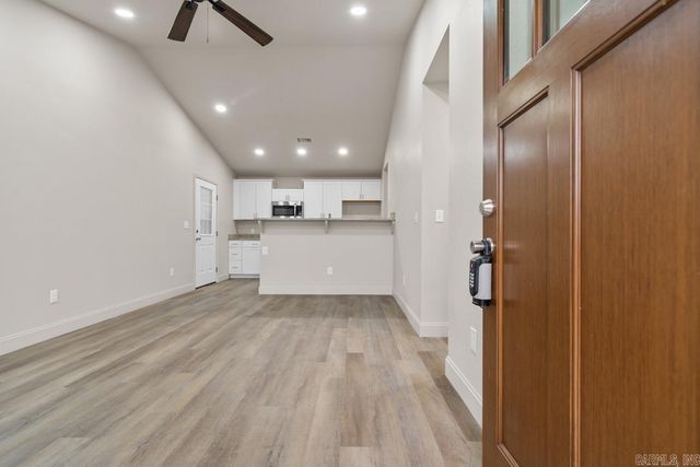 170 Woodridge Street, Hot Springs, AR 71901