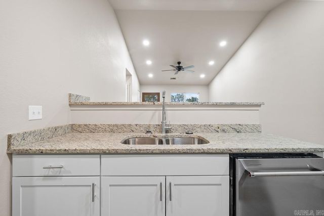 170 Woodridge Street, Hot Springs, AR 71901