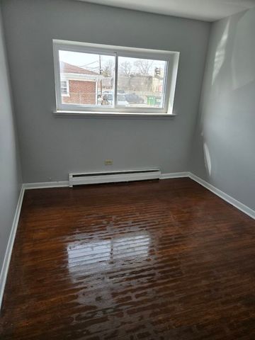 400 W Division Street 3, Villa Park, IL 60181