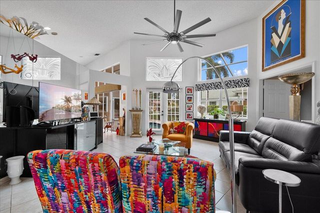 2869 Waters Edge Circle, Greenacres, FL 33413