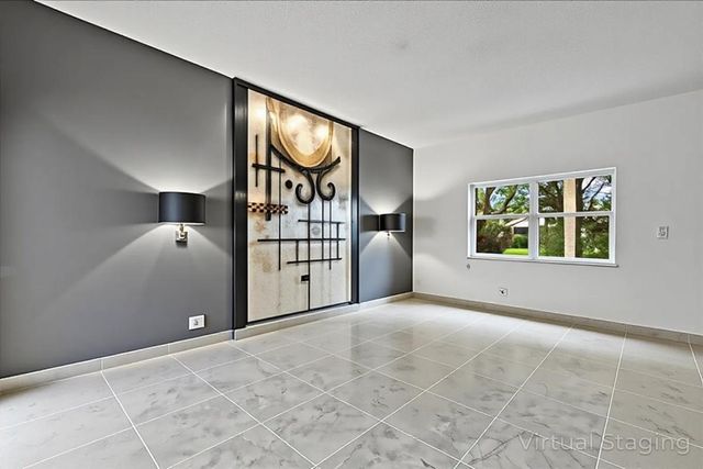 2869 Waters Edge Circle, Greenacres, FL 33413