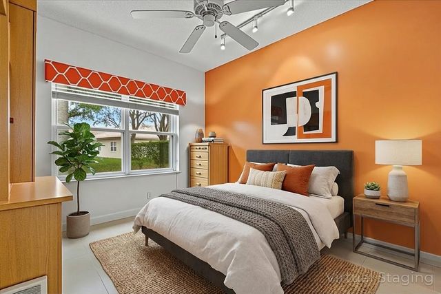 2869 Waters Edge Circle, Greenacres, FL 33413