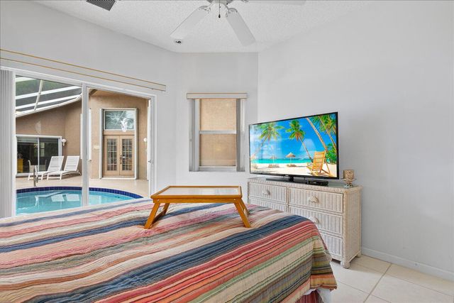 2869 Waters Edge Circle, Greenacres, FL 33413