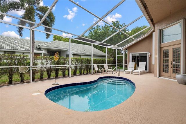 2869 Waters Edge Circle, Greenacres, FL 33413