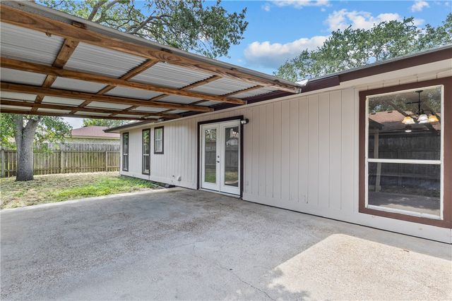 5914 Flagstaff Dr, Corpus Christi, TX 78414