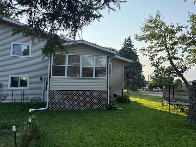 6802 Sunset Meadow Drive, Windsor, WI 53598