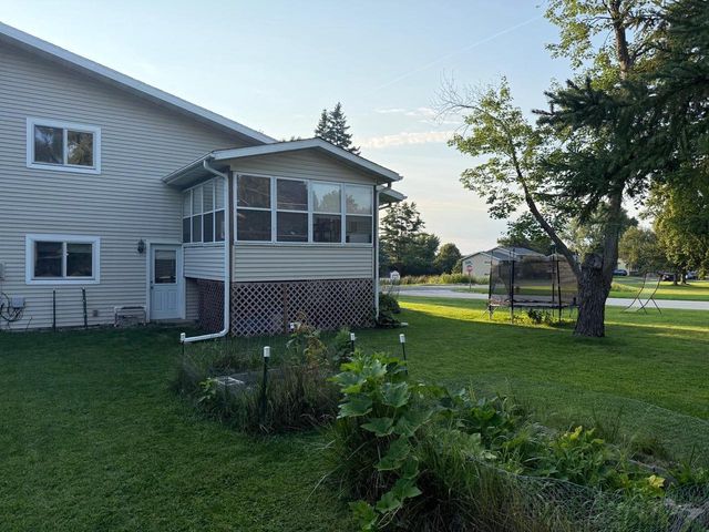6802 Sunset Meadow Drive, Windsor, WI 53598