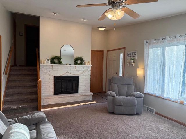 6802 Sunset Meadow Drive, Windsor, WI 53598