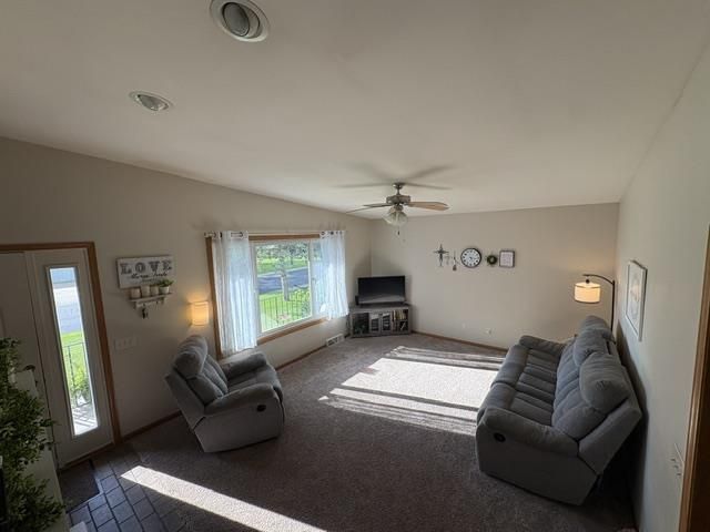 6802 Sunset Meadow Drive, Windsor, WI 53598