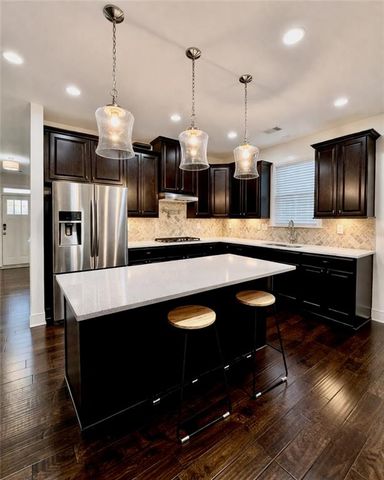 1207 Halletts Peak Place, Lawrenceville, GA 30044