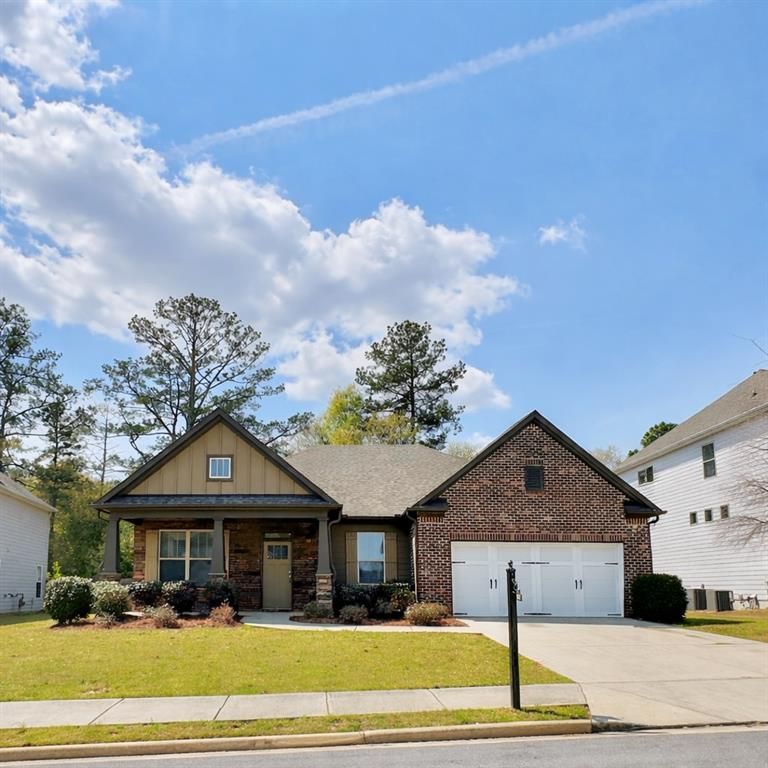 1207 Halletts Peak Place, Lawrenceville, GA 30044