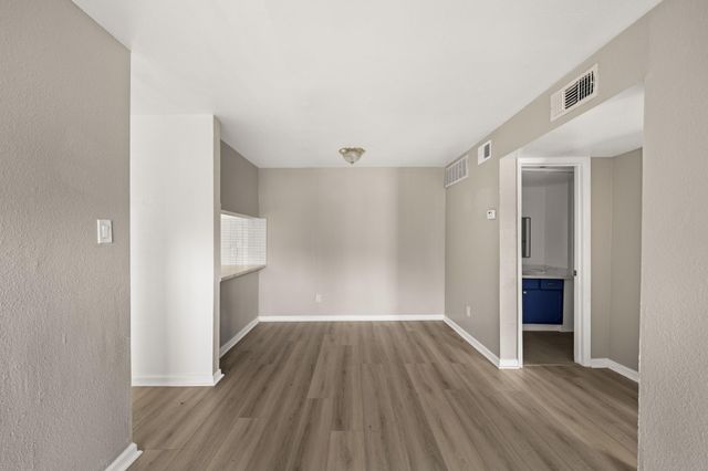9090 S Braeswood Boulevard 75, Houston, TX 77074