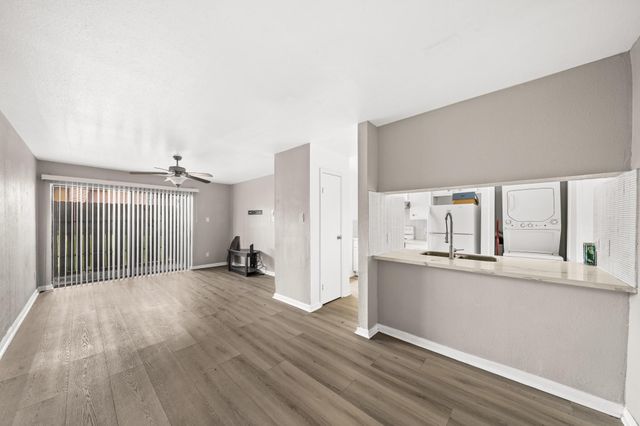 9090 S Braeswood Boulevard 75, Houston, TX 77074