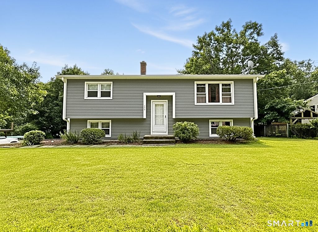 209 Union City Road, Naugatuck, CT 06770