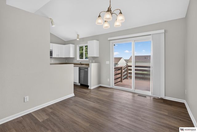 19604 V Street, Omaha, NE 68135