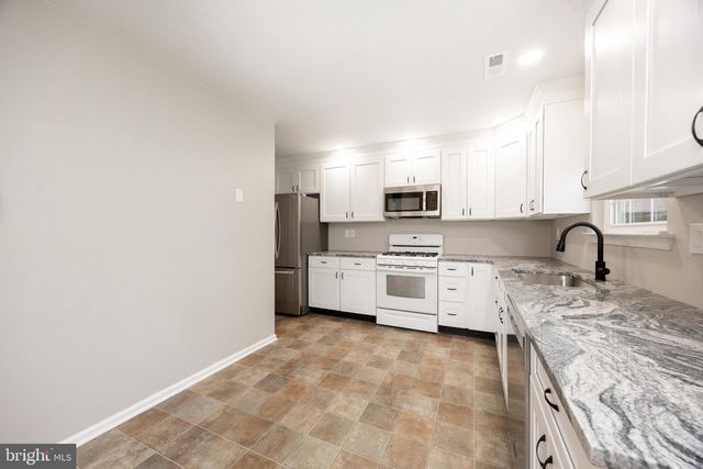 101 HONEYLOCUST CT, Collegeville, PA 19426