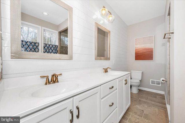 7796 OLD RECEIVER RD, Frederick, MD 21702