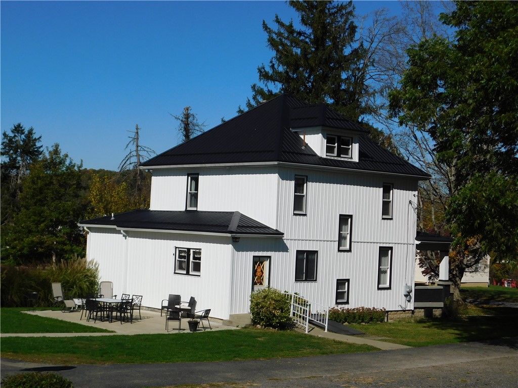 235 Ridge Rd, Centerville, PA 15417