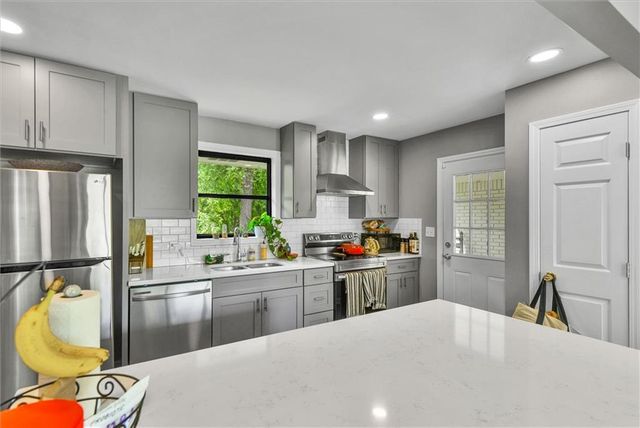 245 Lunie Drive SW, Mableton, GA 30126