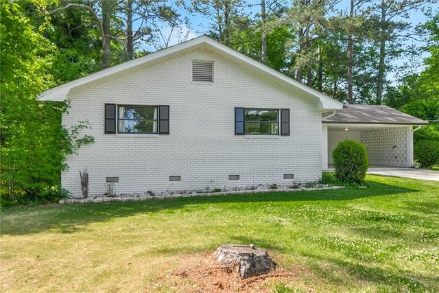 245 Lunie Drive SW, Mableton, GA 30126