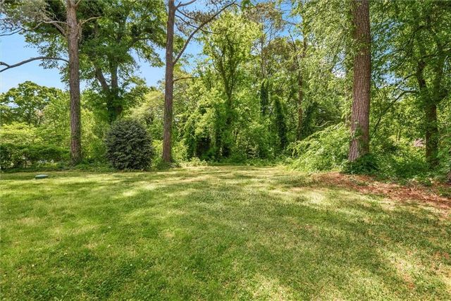 245 Lunie Drive SW, Mableton, GA 30126