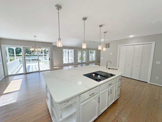 4958 LERCH DR, Shady Side, MD 20764