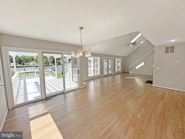 4958 LERCH DR, Shady Side, MD 20764