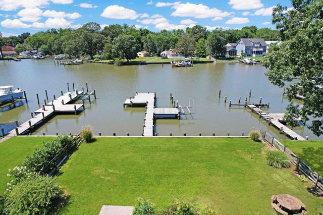 4958 LERCH DR, Shady Side, MD 20764