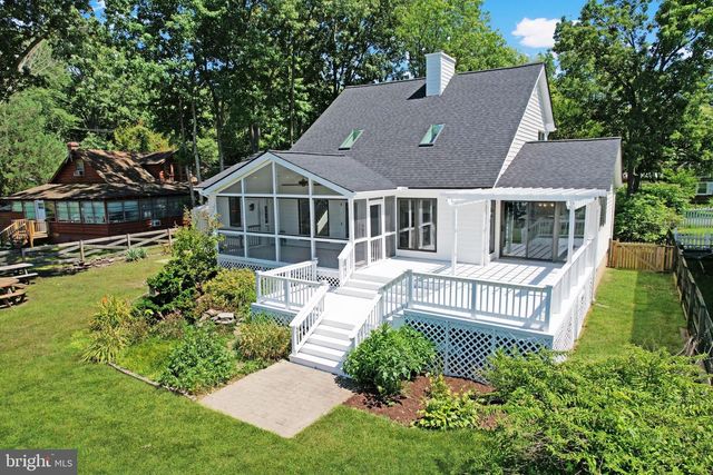4958 LERCH DR, Shady Side, MD 20764