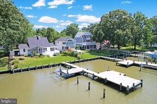 4958 LERCH DR, Shady Side, MD 20764