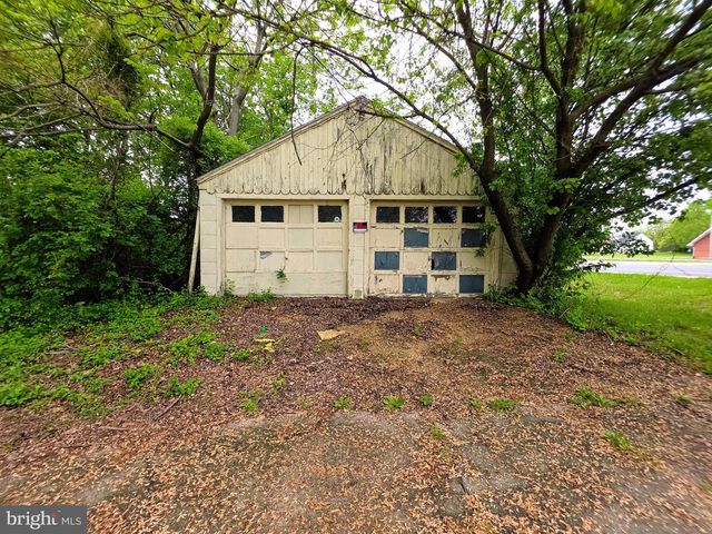 165 CHRISTIANA RD, New Castle, DE 19720