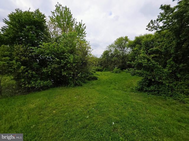 165 CHRISTIANA RD, New Castle, DE 19720