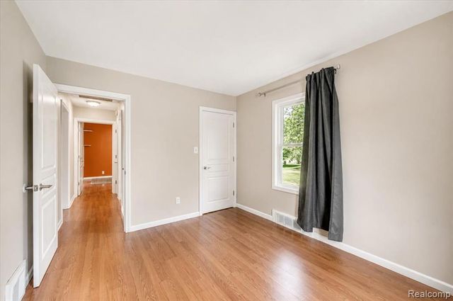 3852 N Lapeer Road, Lapeer, MI 48446