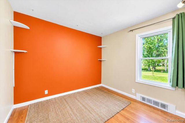 3852 N Lapeer Road, Lapeer, MI 48446