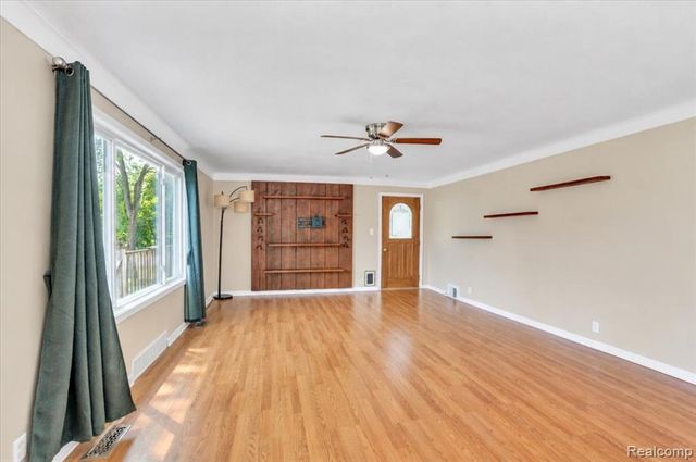 3852 N Lapeer Road, Lapeer, MI 48446