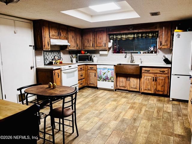 1131 CACTUS CUT Road, Middleburg, FL 32068