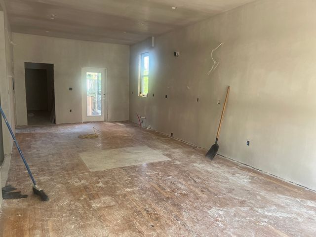 395 W 4th Street 1, Boston, MA 02127