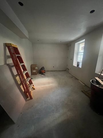 395 W 4th Street 1, Boston, MA 02127