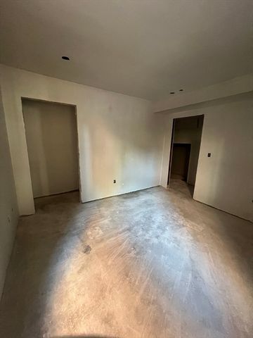 395 W 4th Street 1, Boston, MA 02127