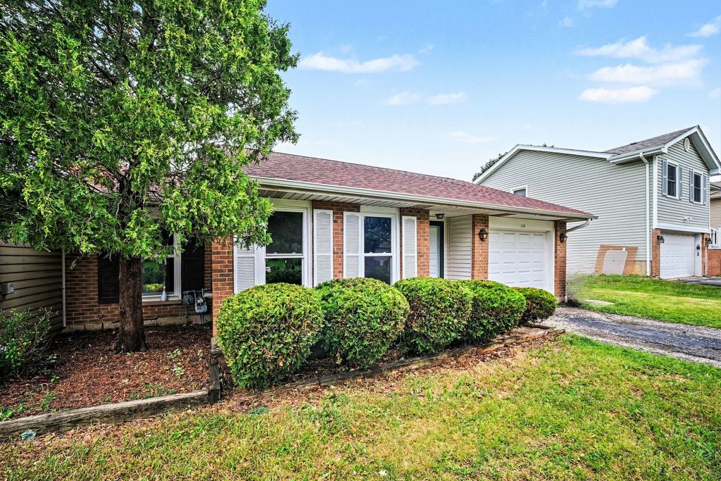128 Majestic Drive, Lombard, IL 60148