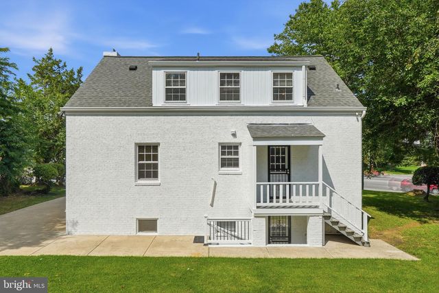 7200 WELLS PKWY, Hyattsville, MD 20782