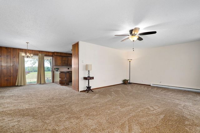 11281 Lawrence 2040, Miller, MO 65707