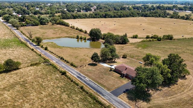 11281 Lawrence 2040, Miller, MO 65707