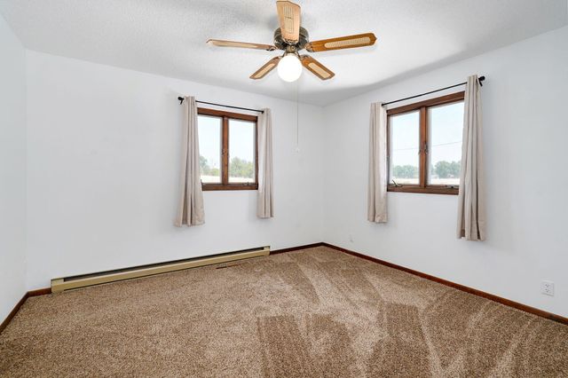 11281 Lawrence 2040, Miller, MO 65707