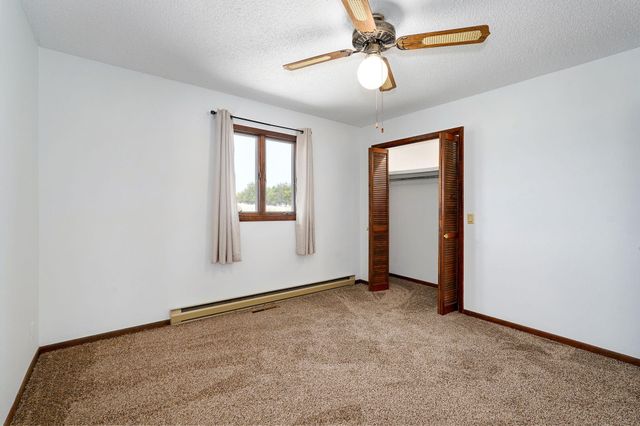 11281 Lawrence 2040, Miller, MO 65707