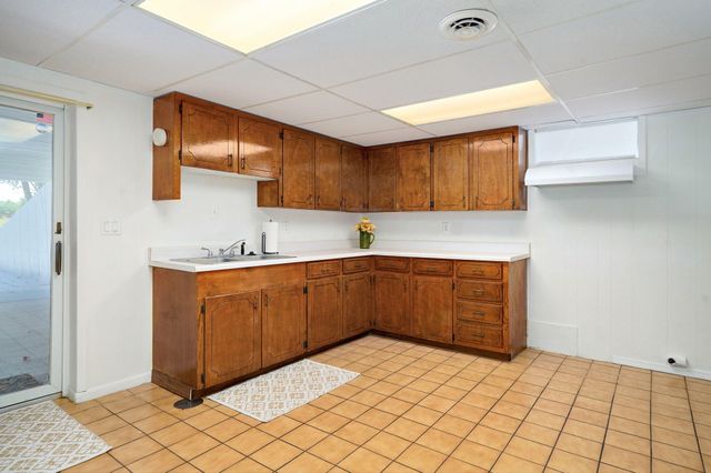 11281 Lawrence 2040, Miller, MO 65707