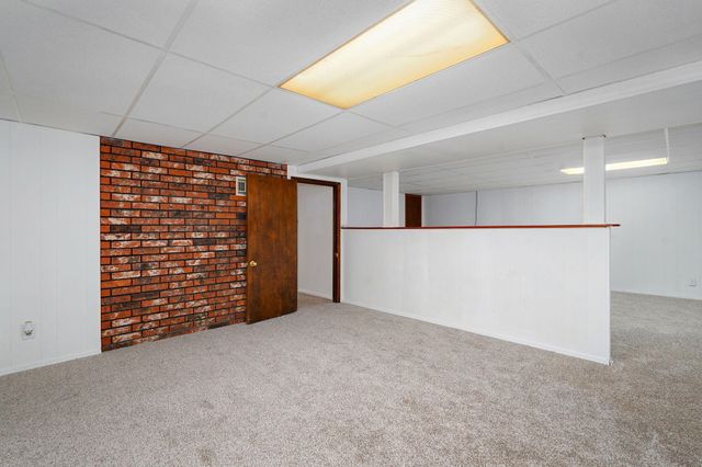 11281 Lawrence 2040, Miller, MO 65707