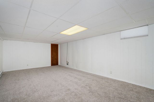 11281 Lawrence 2040, Miller, MO 65707