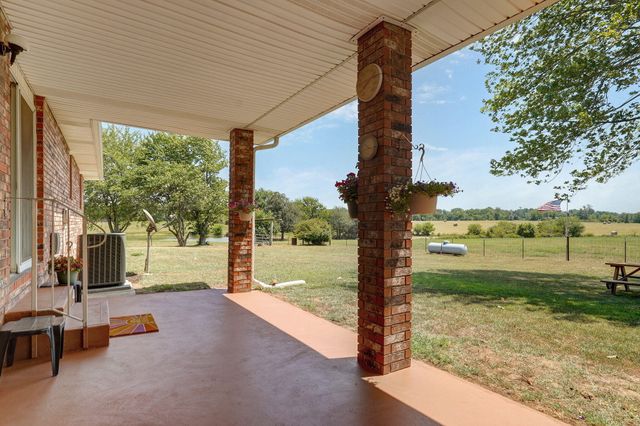 11281 Lawrence 2040, Miller, MO 65707