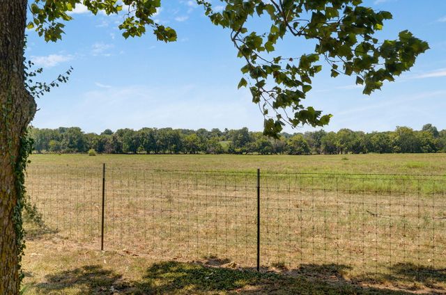 11281 Lawrence 2040, Miller, MO 65707